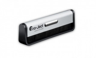 Pro-Ject Brush it hos Davids.se